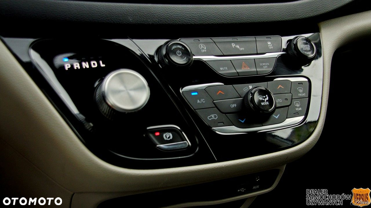Chrysler Pacifica - 31