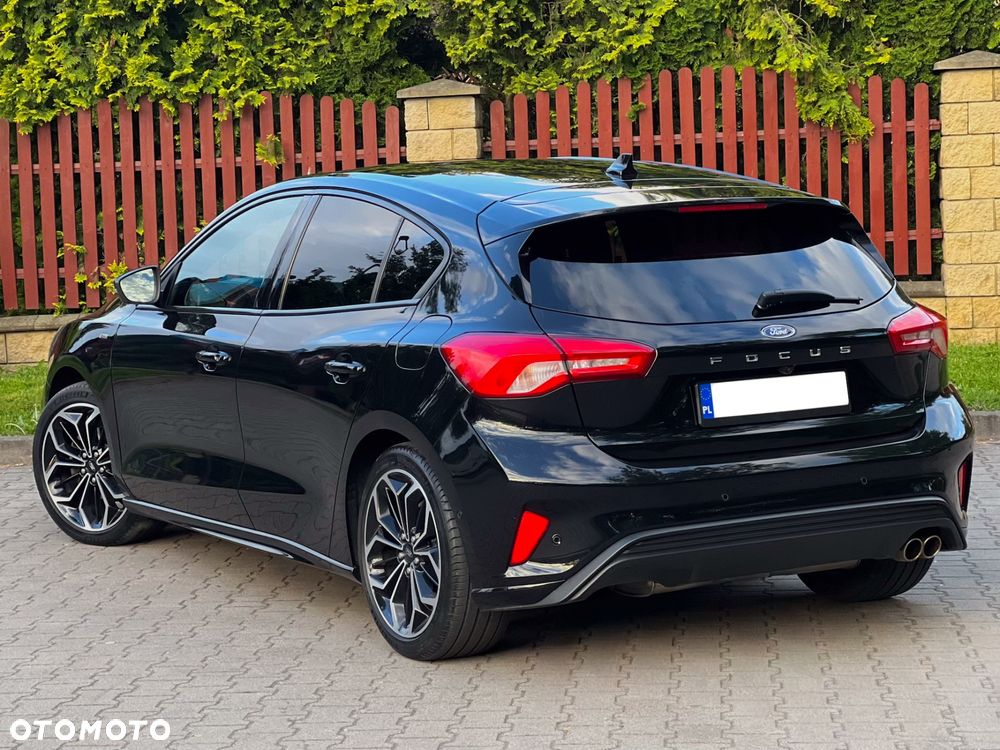 Ford Focus 1.5 EcoBoost ST-Line - 6