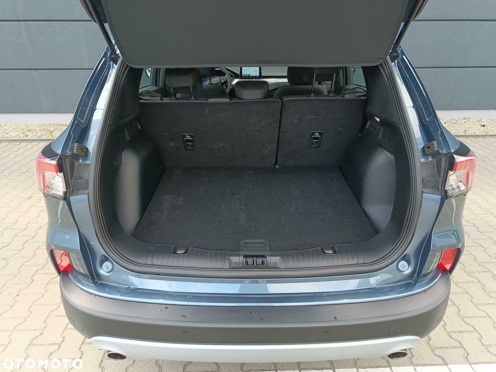 Ford Kuga - 12
