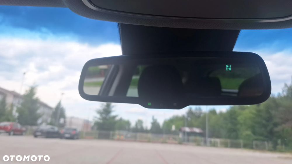 Hyundai Tucson 2.0 CRDi 2WD Trend - 28