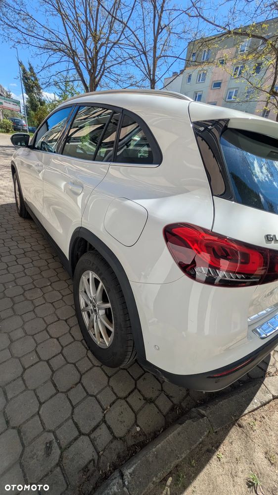 Mercedes-Benz GLA 200 - 10