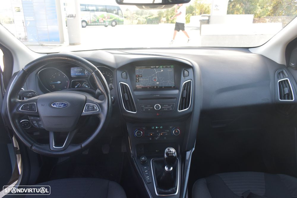 Ford Focus 1.5 TDCi Titanium - 10