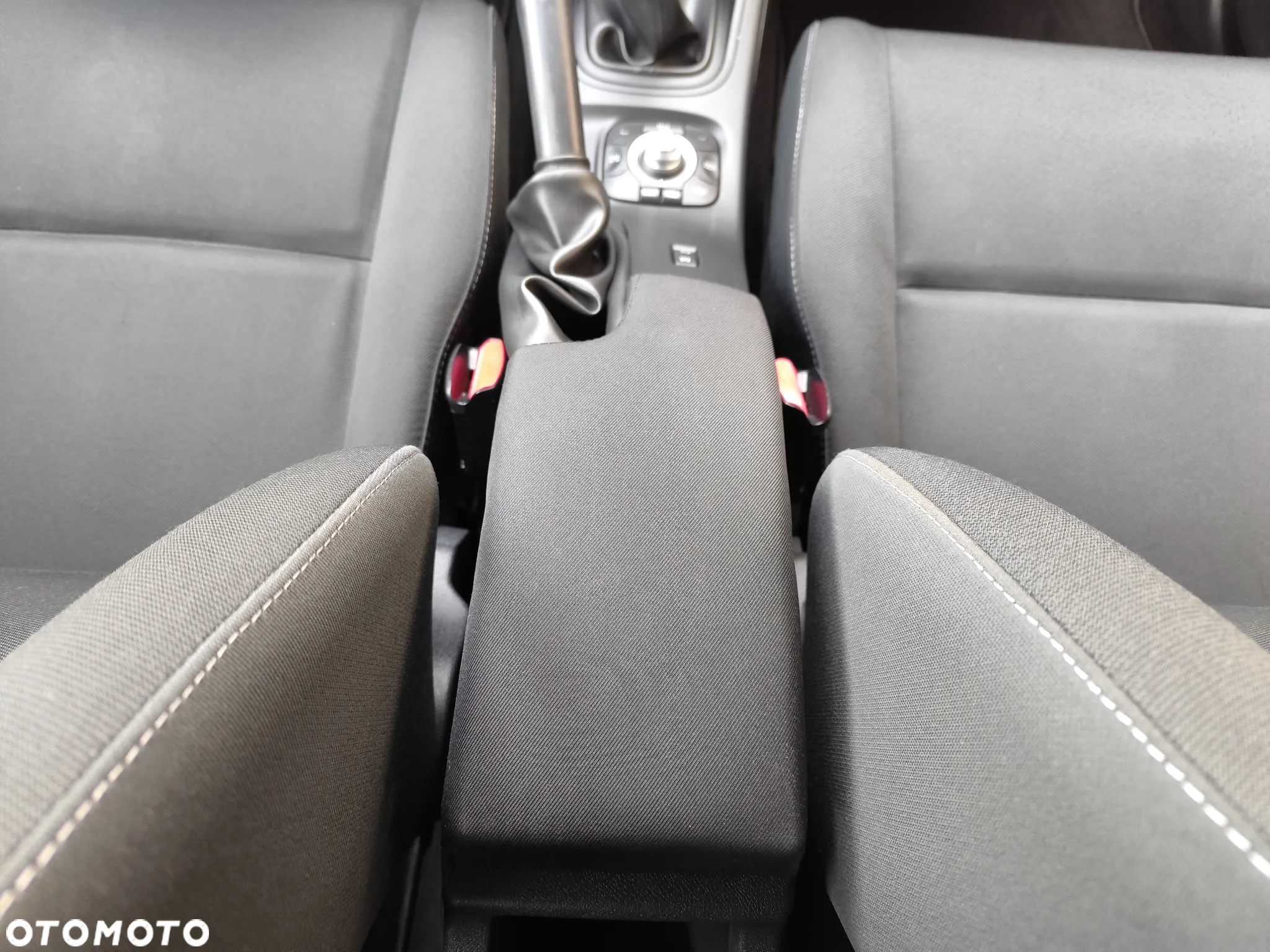Renault Megane 1.6 16V 100 TomTom Edition - 19