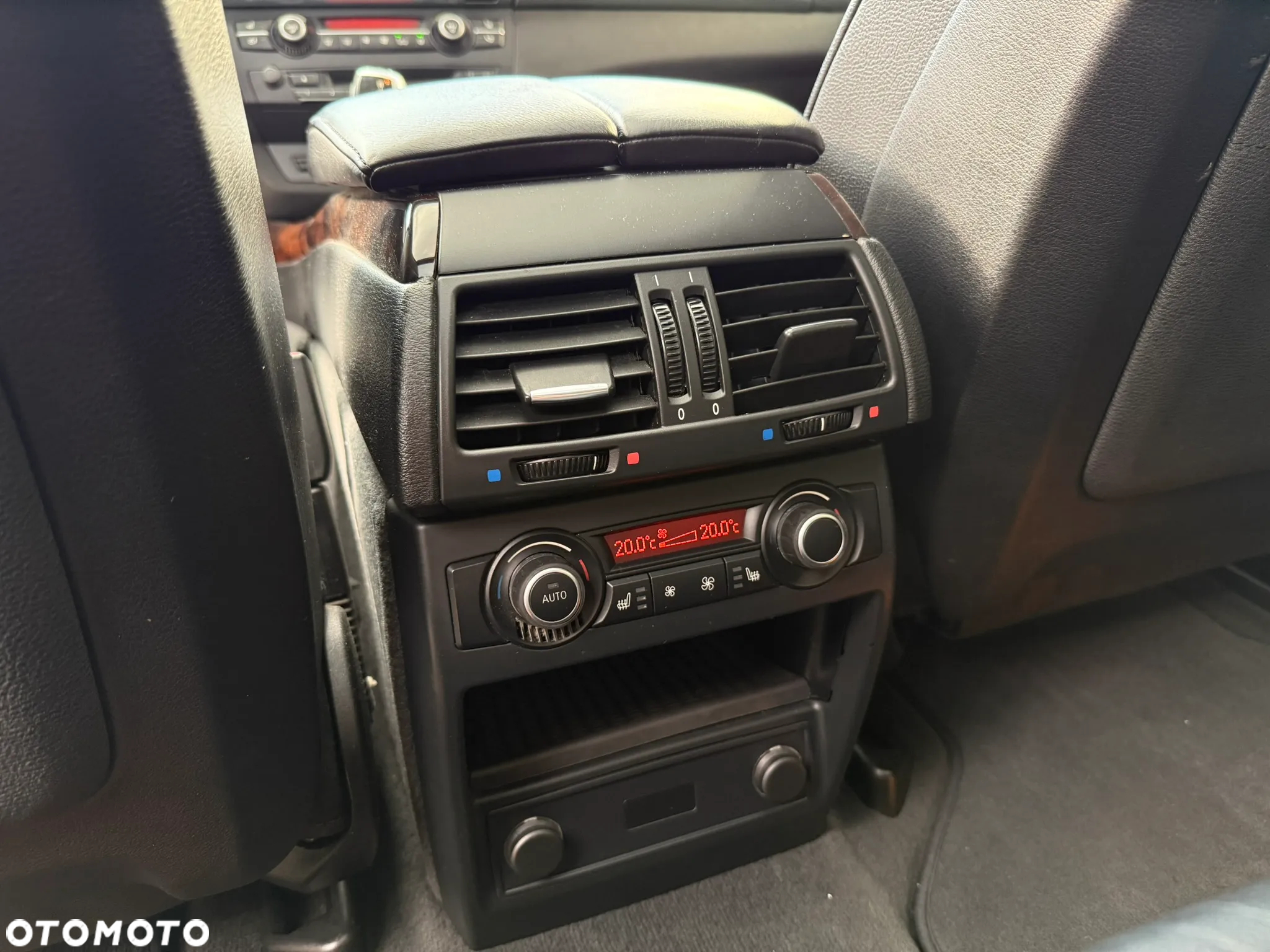 BMW X5 xDrive35i - 17