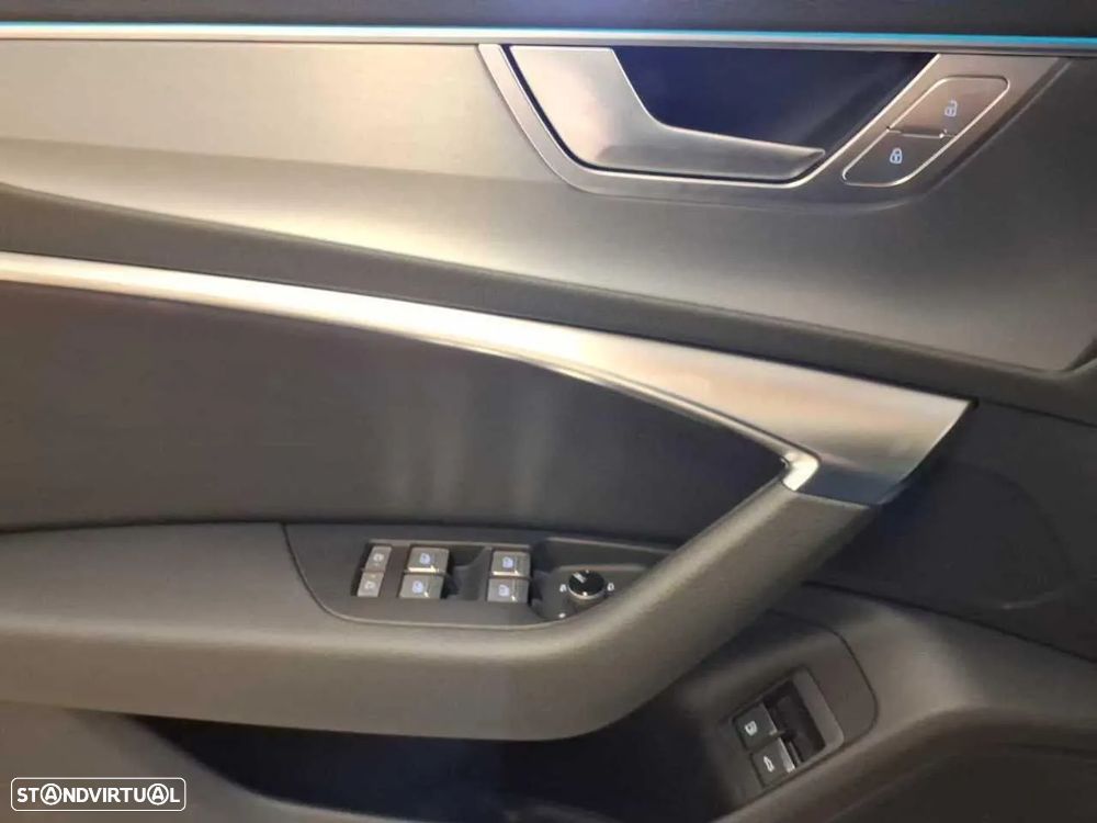 Audi A6 Avant 55 TFSI e quattro S tronic S line - 7