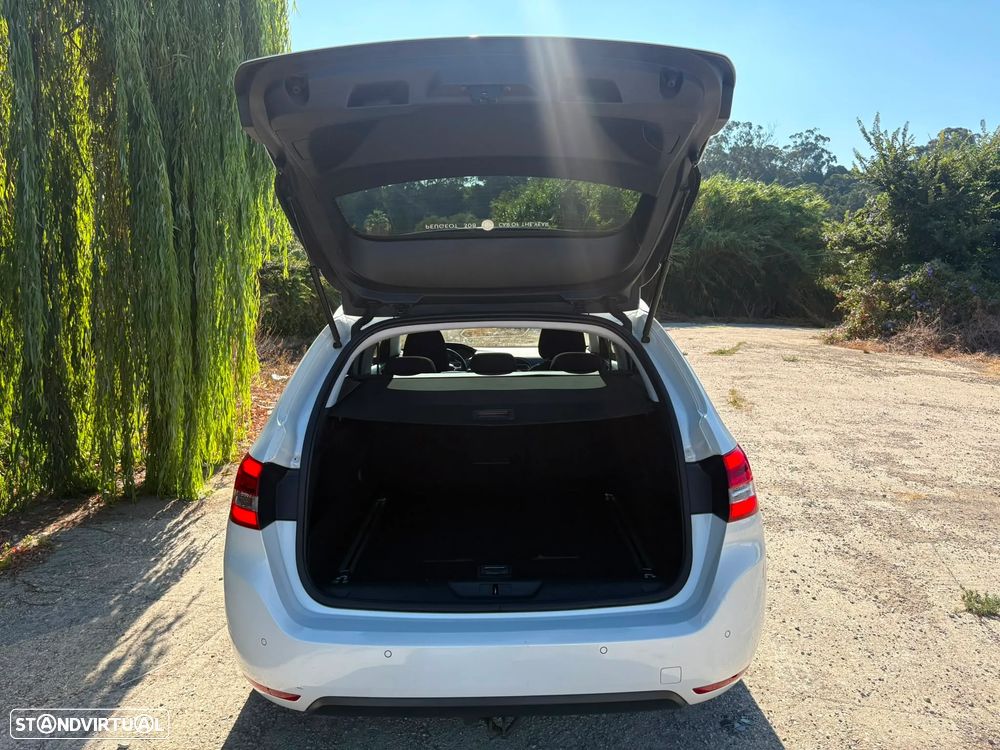 Peugeot 308 SW 1.6 BlueHDi Allure - 34
