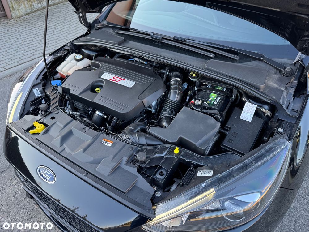 Ford Focus 2.0 TDCi ST PowerShift - 24