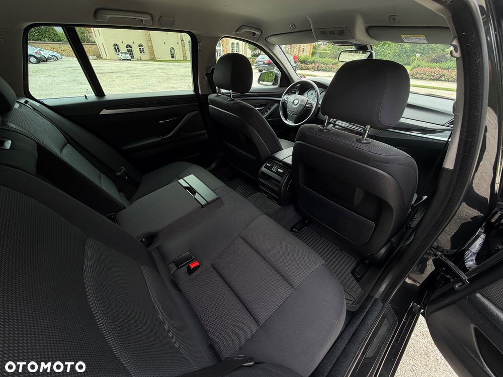 BMW Seria 5 520d - 14