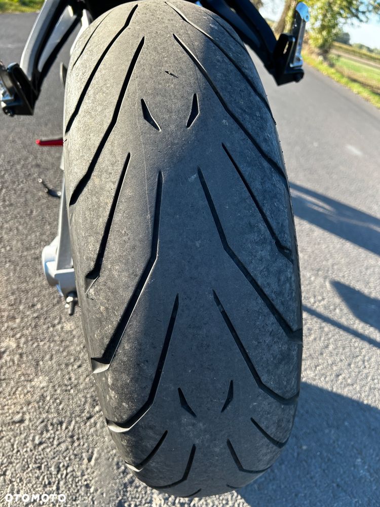 Yamaha MT - 19