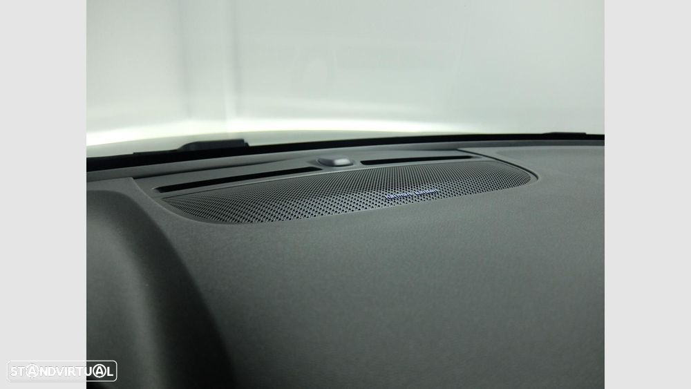 Volvo XC 40 1.5 T2 Plus Dark Auto - 16