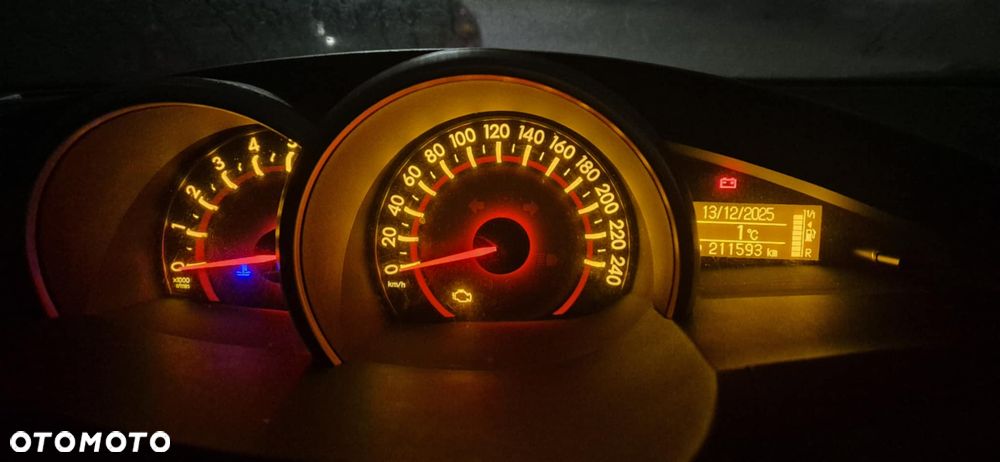 Toyota Verso 2.0 D-4D - 9