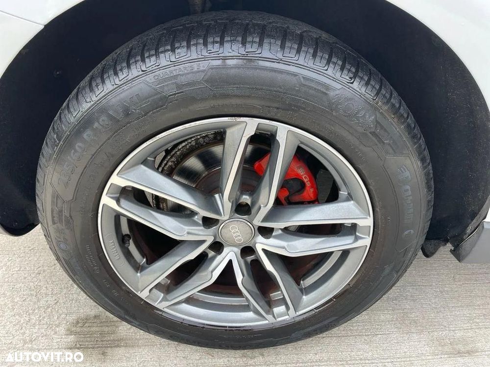 Audi Q5 2.0 TDI S tronic - 9