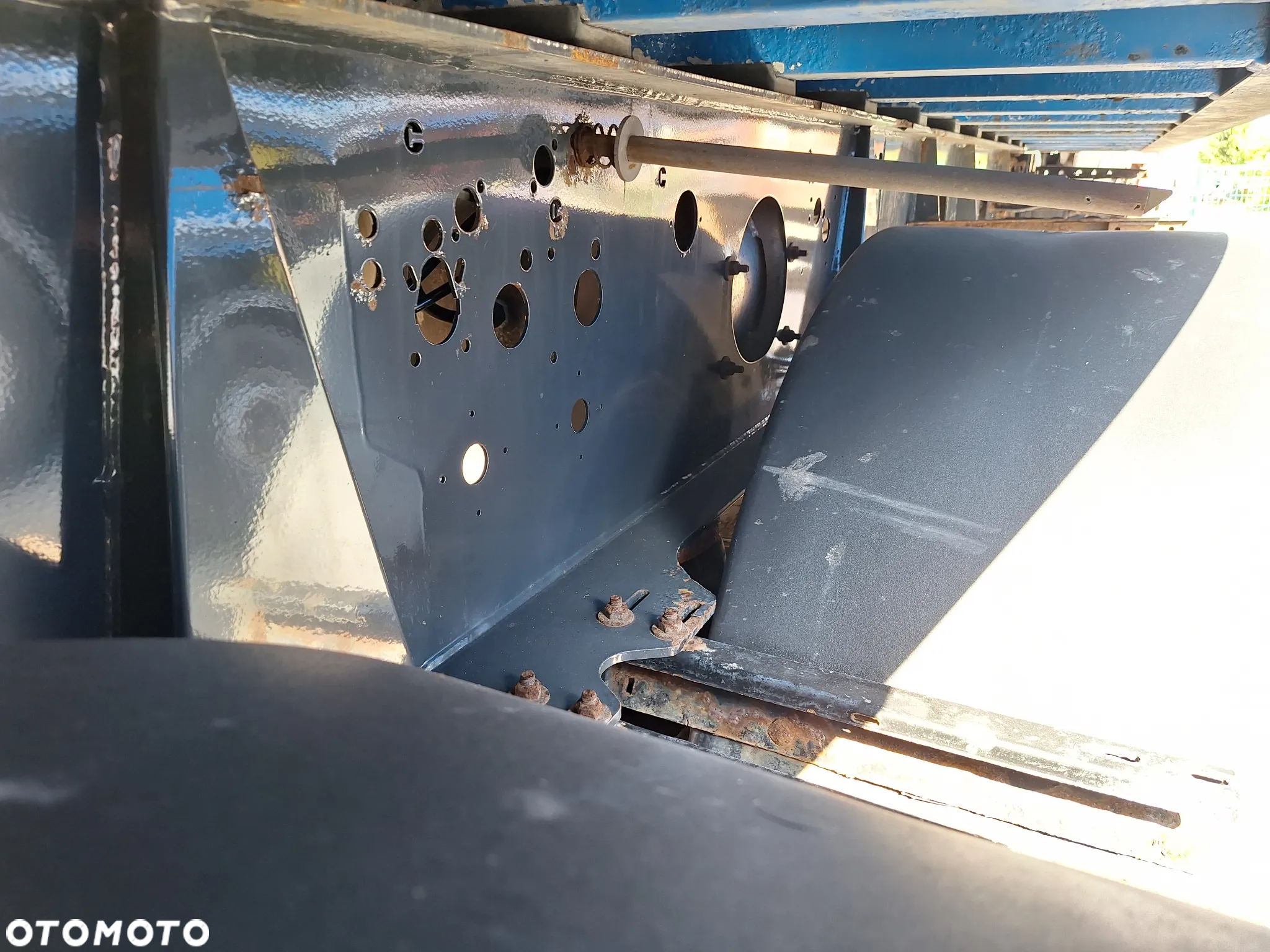 Wielton WYWROTKA 50m3 KLAPO-DRZWI SAF INTRAX TARCZA 5700kg - 17
