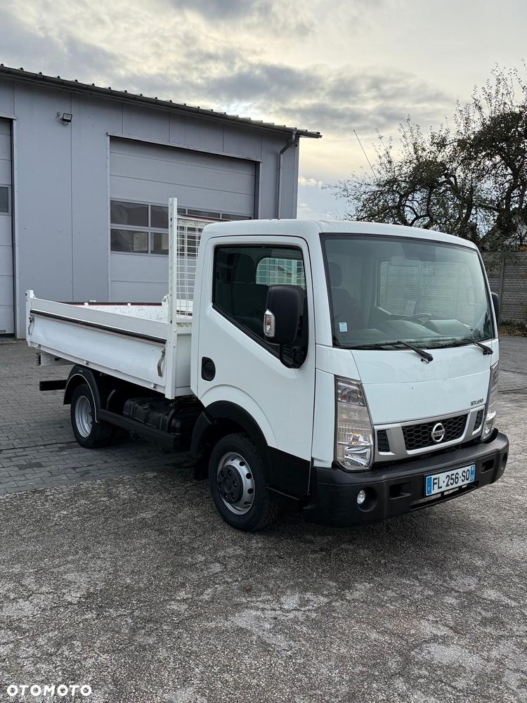 Nissan Cabstar NT400 - 4