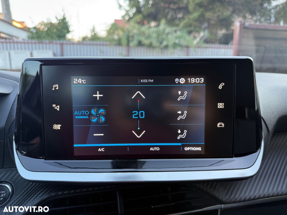 Peugeot 2008 1.5 BlueHDI EAT8 STT Allure Pack - 20