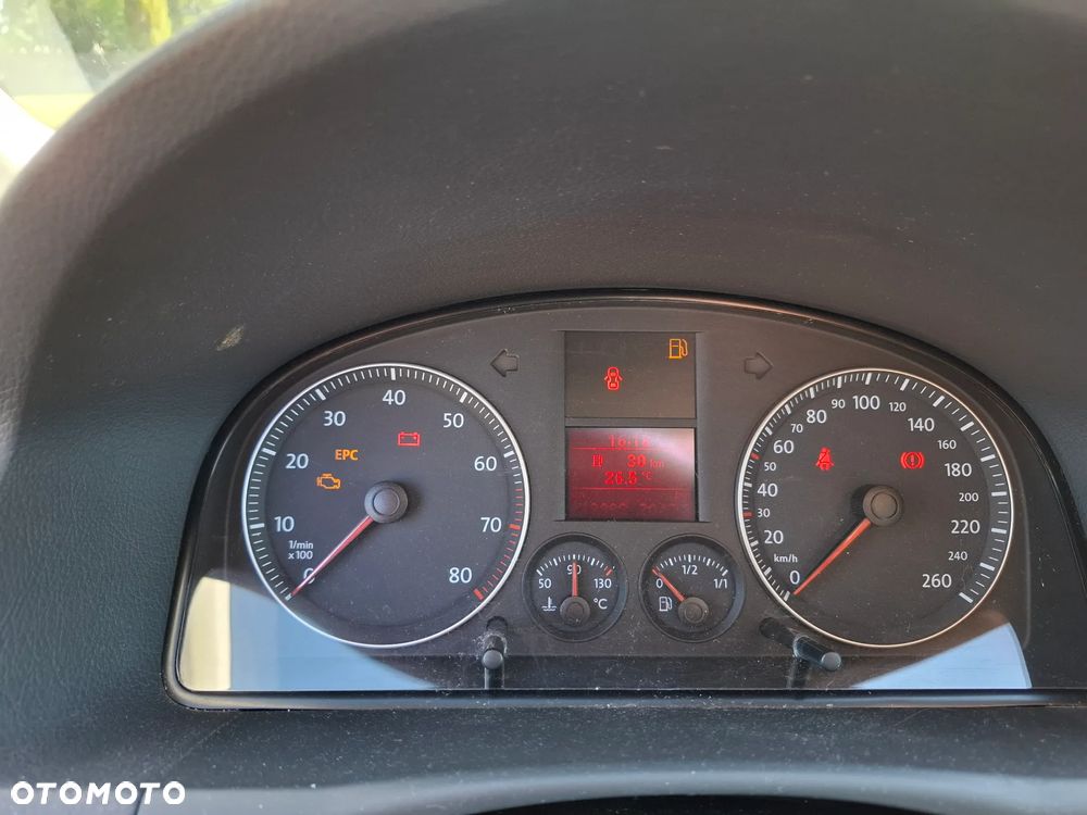 Volkswagen Touran 1.6 Basis - 5