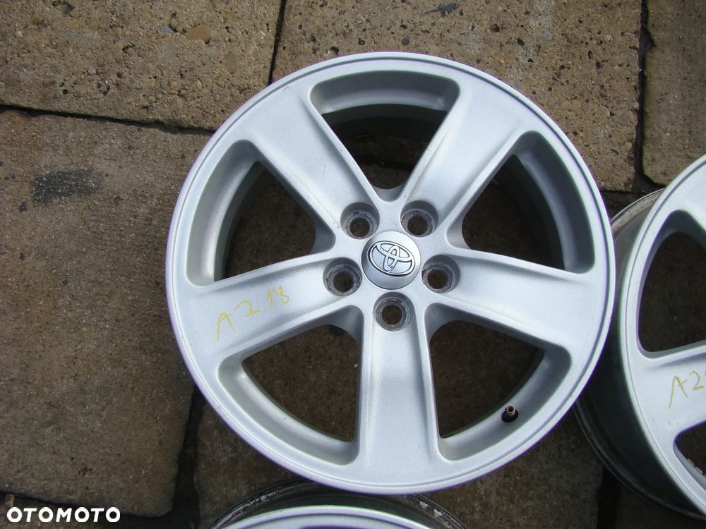 a218 5x100 Toyota Yaris XP 210 Urban Cruiser Verso S Prius Avensis T250 T220 6,5jx16 - 3