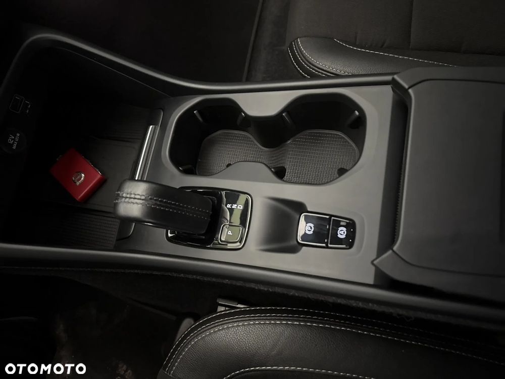 Volvo XC 40 T3 Momentum Pro - 18