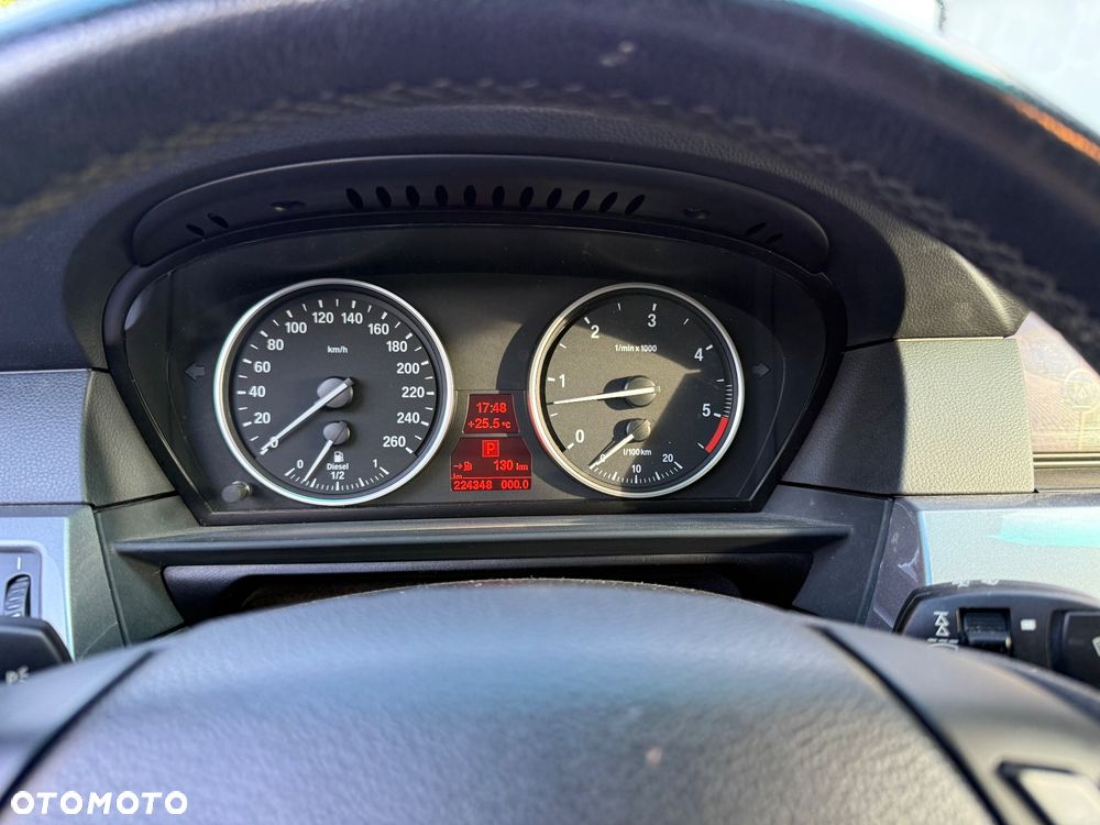 BMW Seria 5 530d xDrive - 8