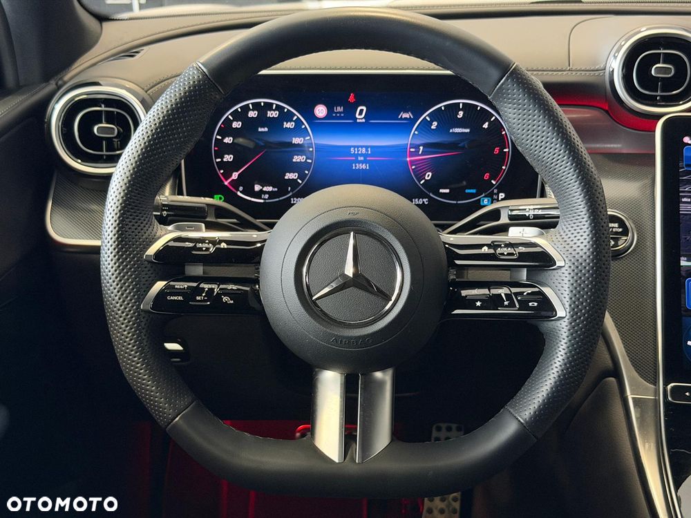 Mercedes-Benz GLC - 12