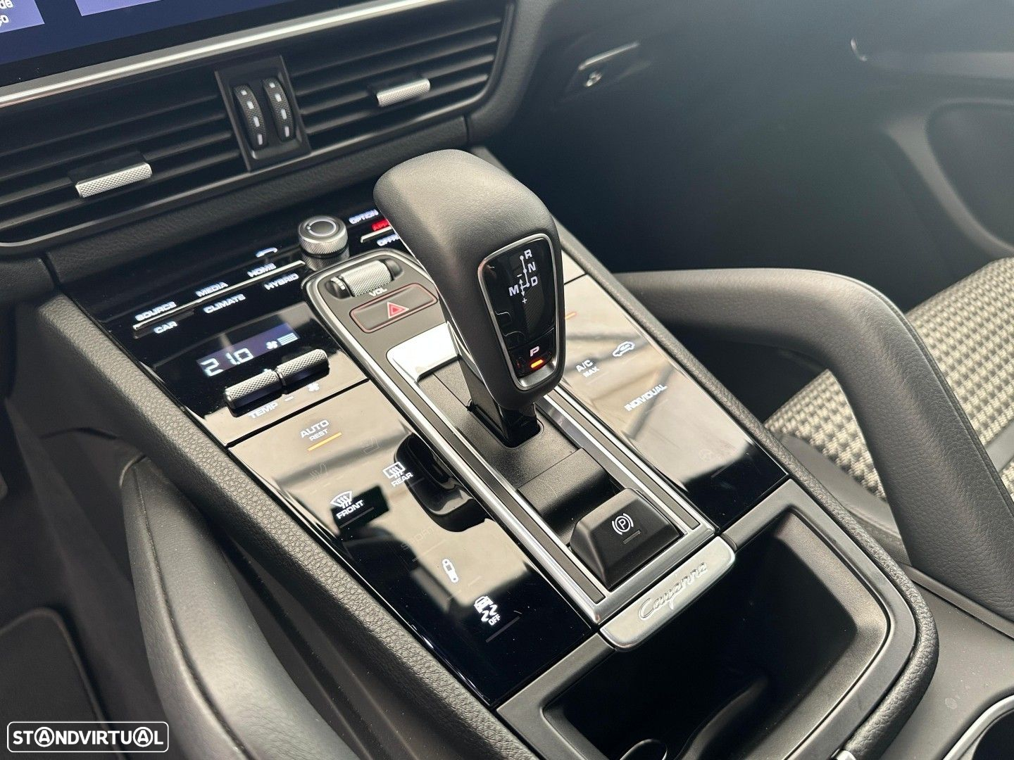 Porsche Cayenne Coupé E-Hybrid - 20