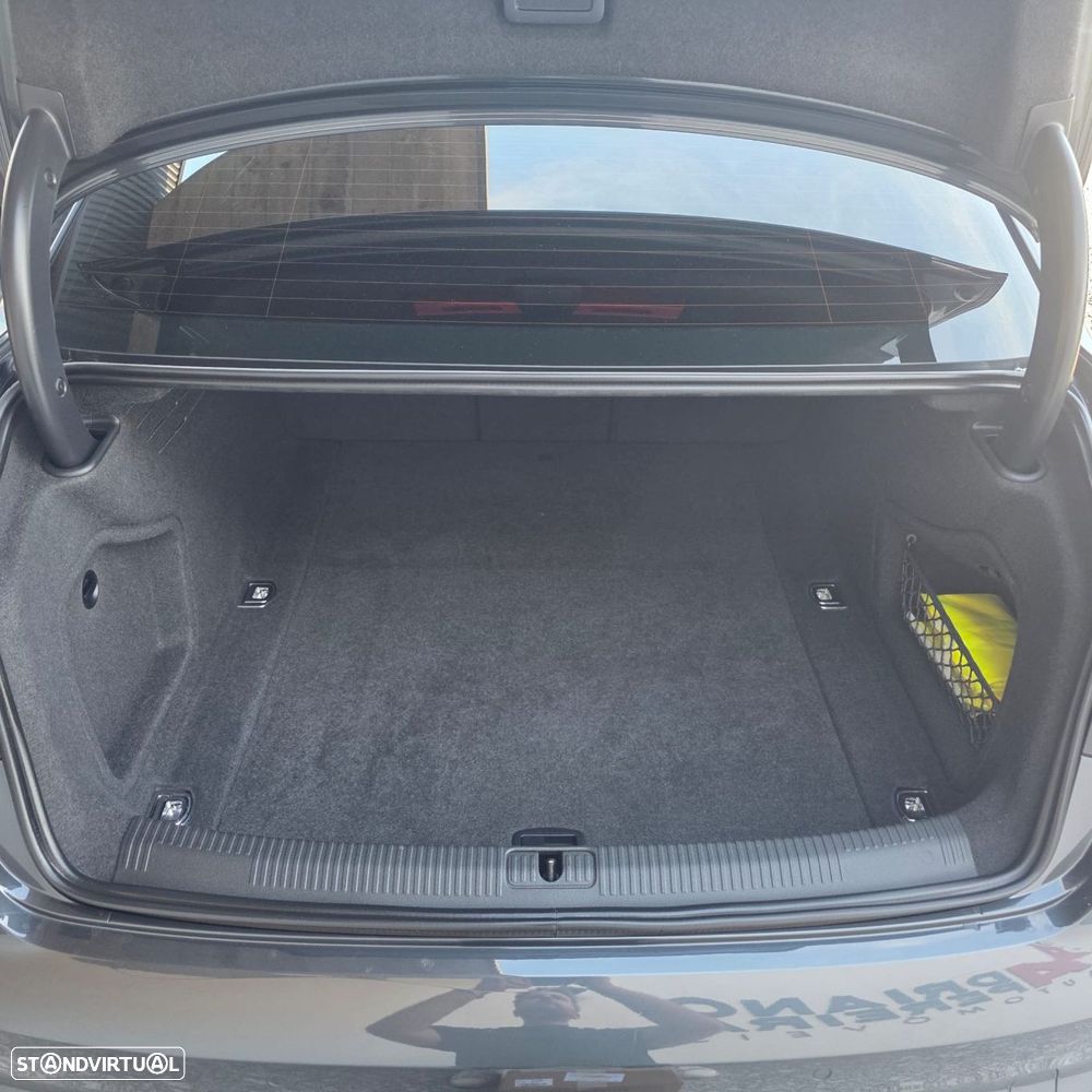 Audi A4 35 TDI Advanced S tronic - 39