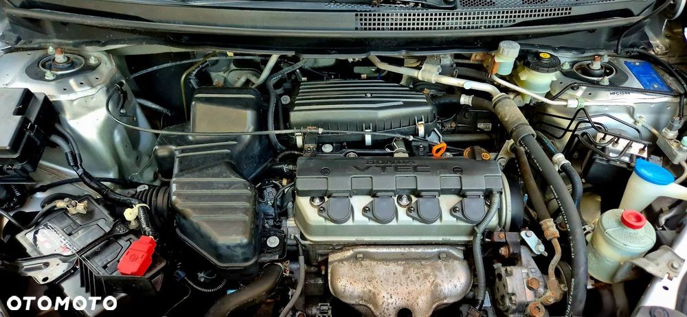 Honda FR-V 1.7 - 26