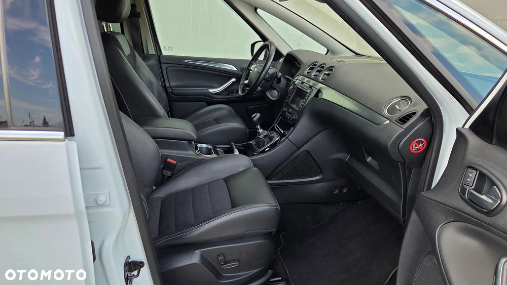 Ford S-Max 2.0 TDCi DPF Titanium - 22