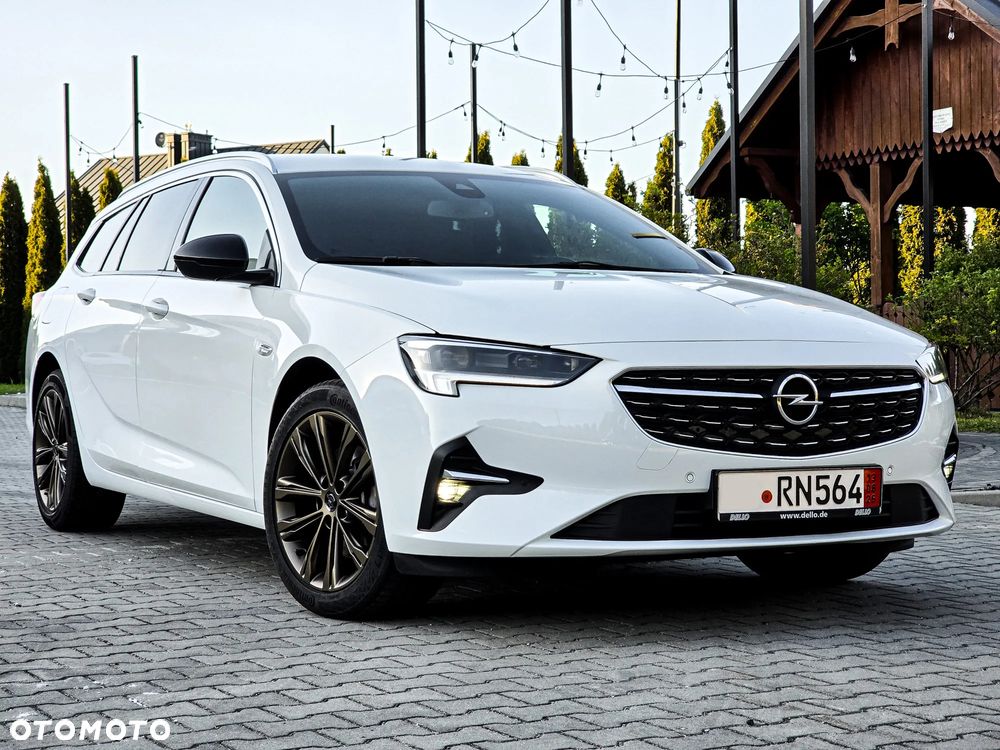 Opel Insignia - 1