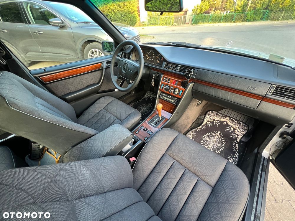 Mercedes-Benz Klasa E - 7