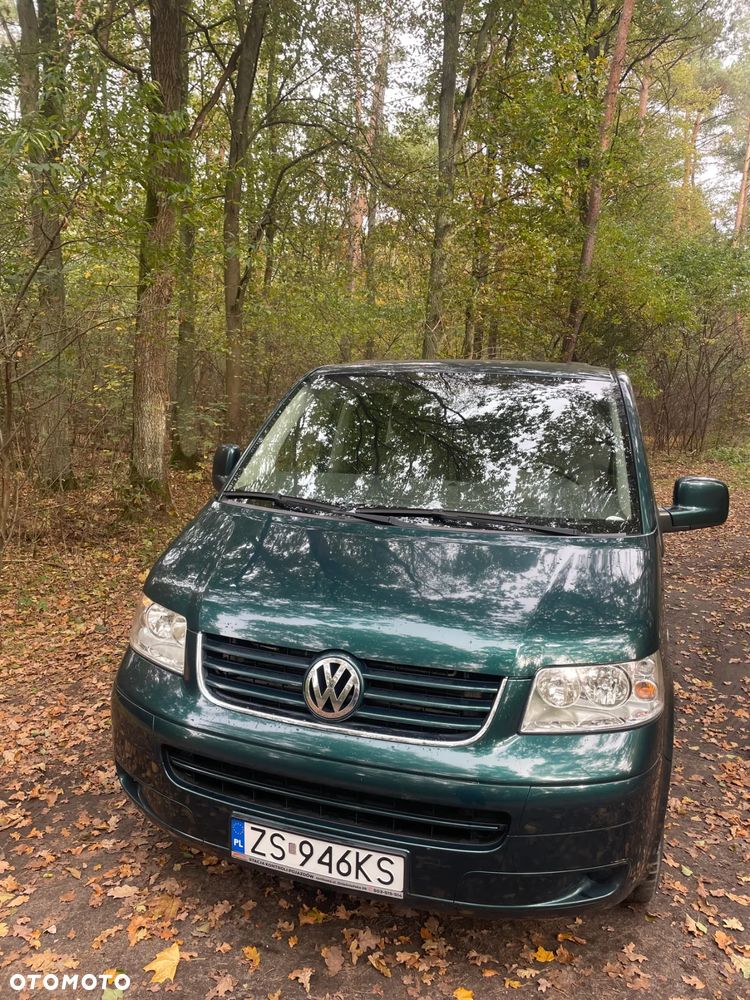 Volkswagen Caravelle - 2