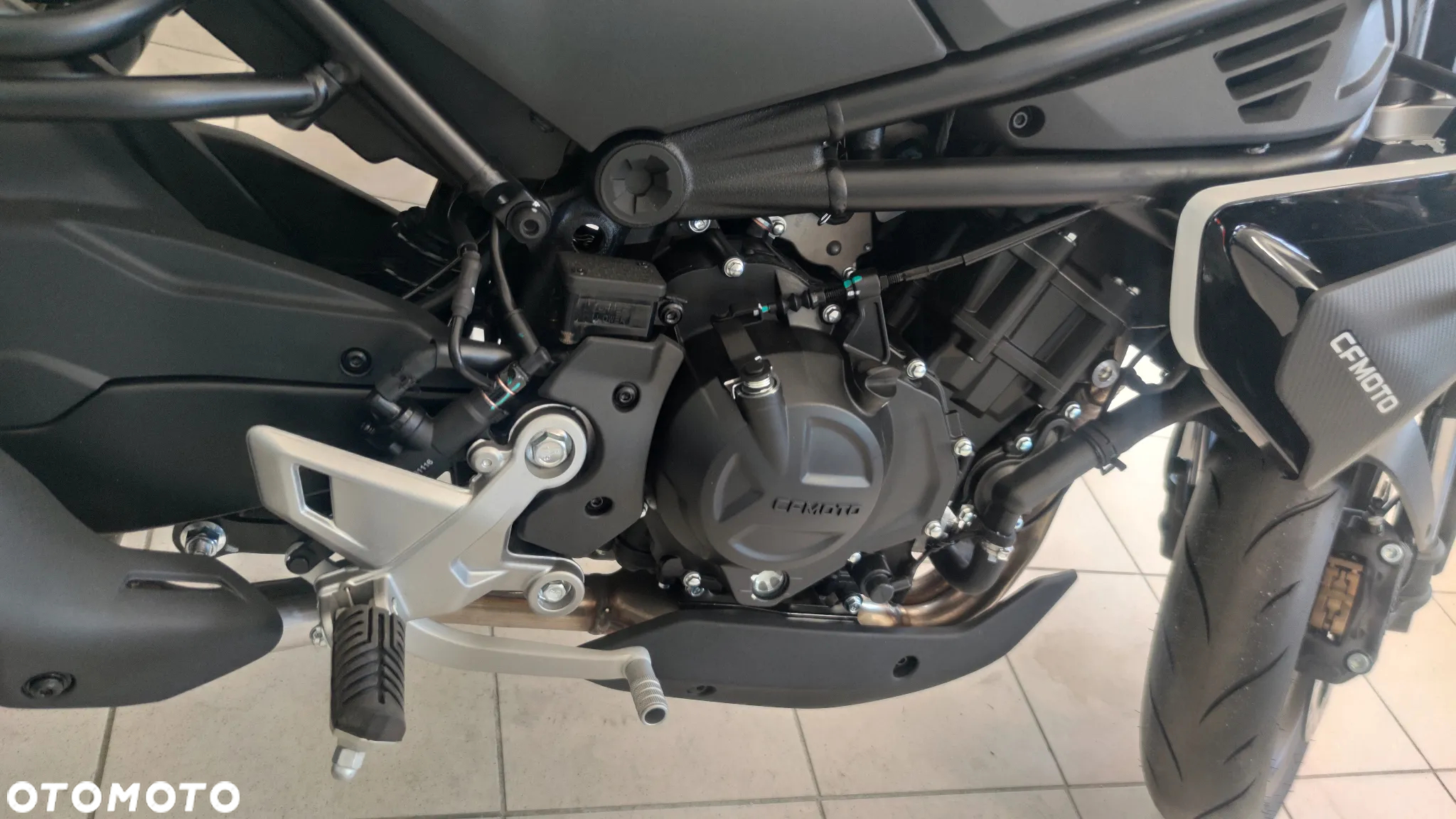 CFMoto NK - 13