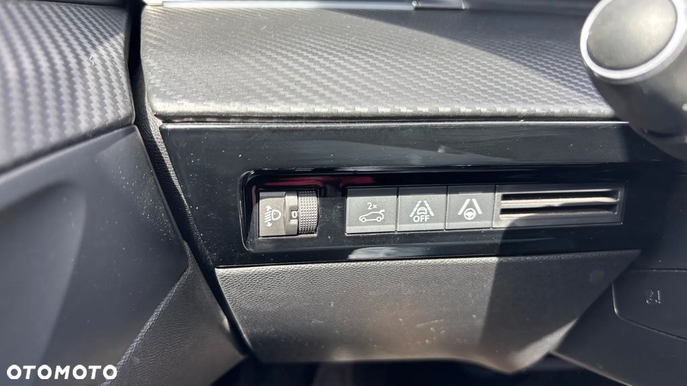 Peugeot 508 BlueHDi 180 EAT8 GT - 35