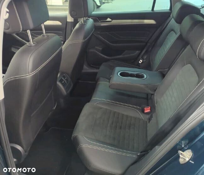 Volkswagen Passat Variant - 7