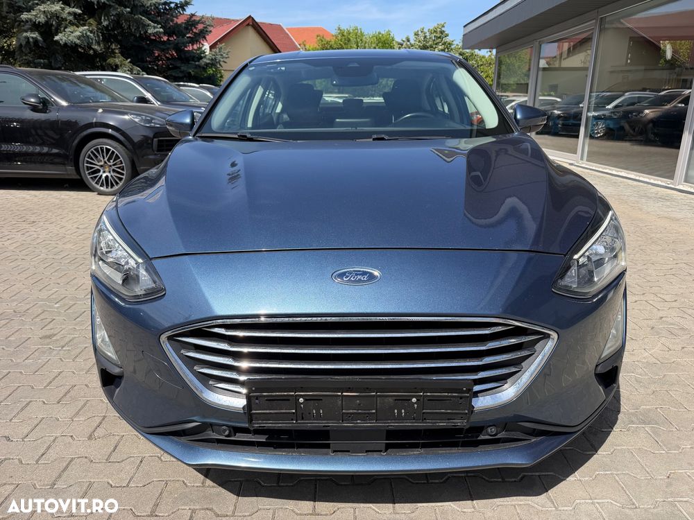 Ford Focus 1.5 TDCi Powershift Titanium - 6