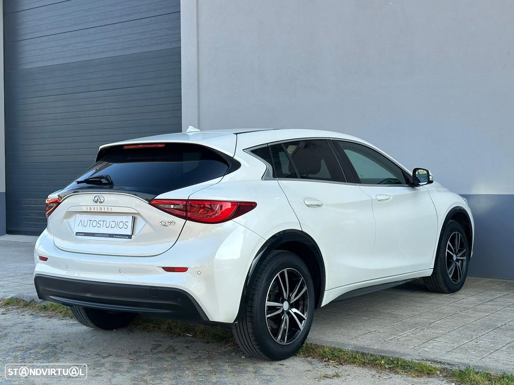 Infiniti Q30 1.5d DCT Business - 14