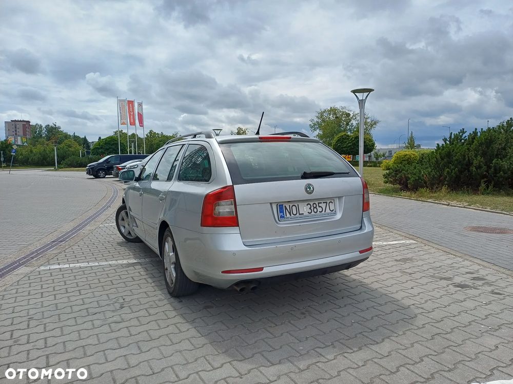 Skoda Octavia 1.8 TSI Family Plus - 5