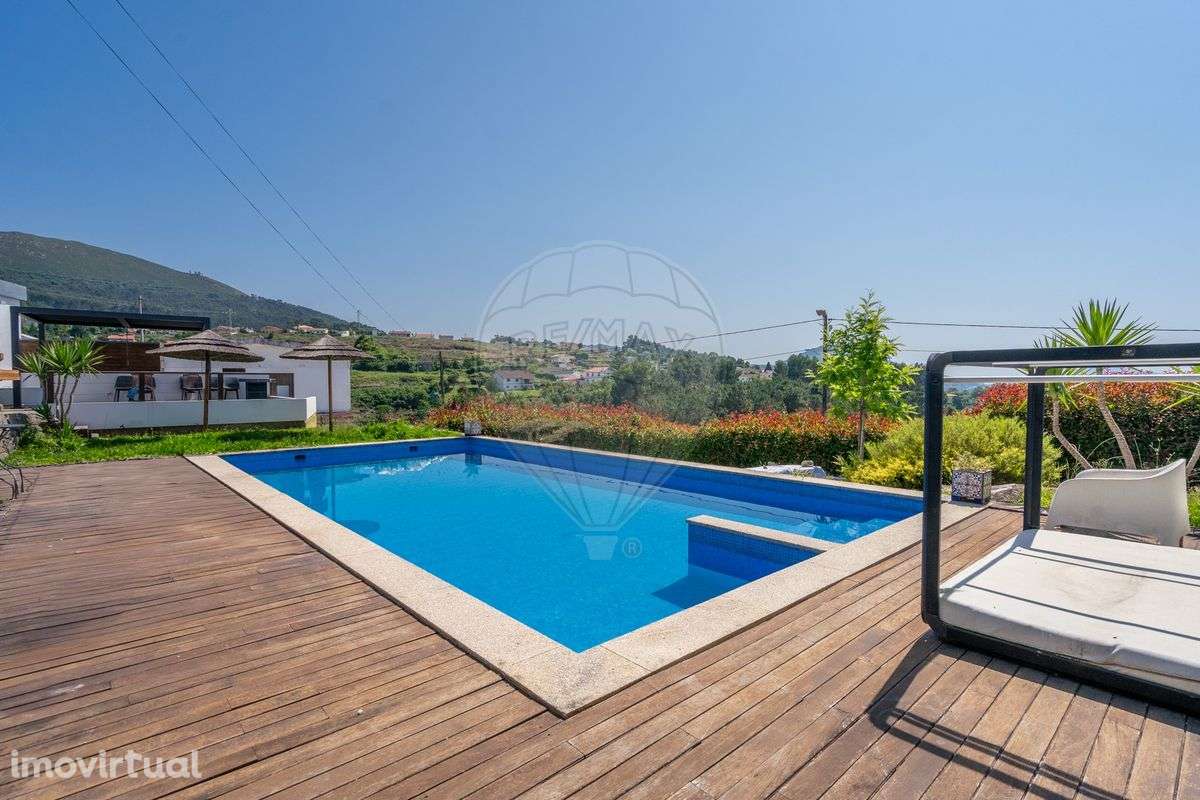 Moradia T4 para venda - Grande imagem: 2/29