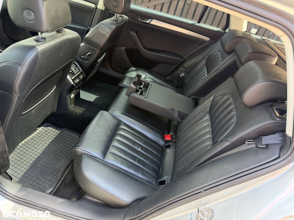 Skoda Superb 2.0 TSI 4x4 DSG Style - 8