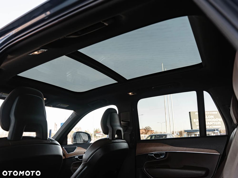 Volvo XC 90 T6 AWD Momentum - 31