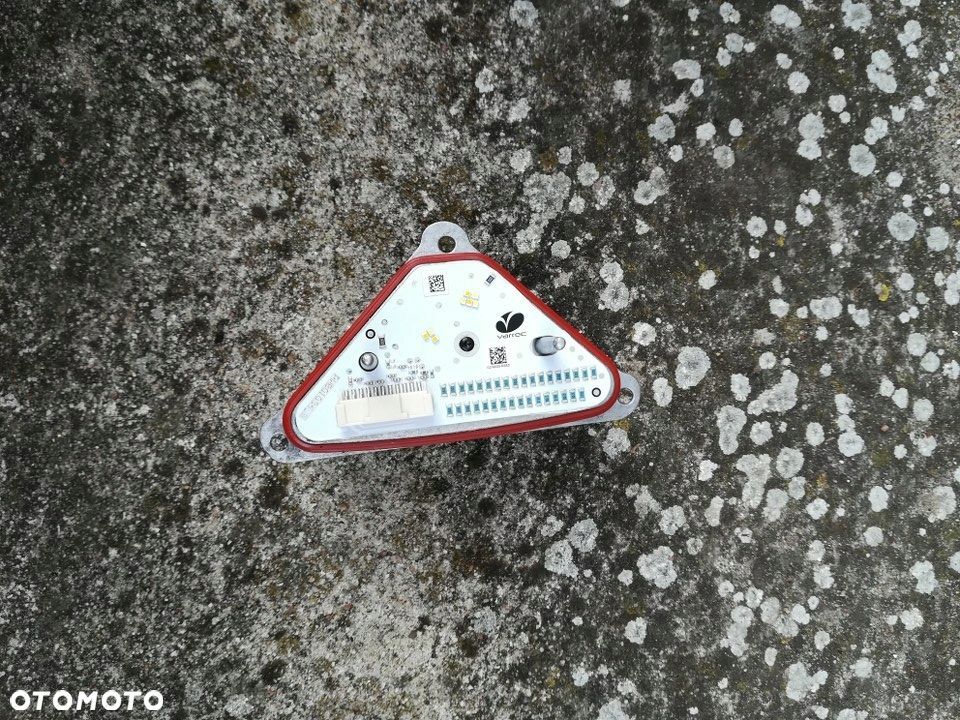 RENAULT TWINGO III 3 MODUŁ LED JEŻ LAMPY PRAWEJ ORYGINAŁ - 1