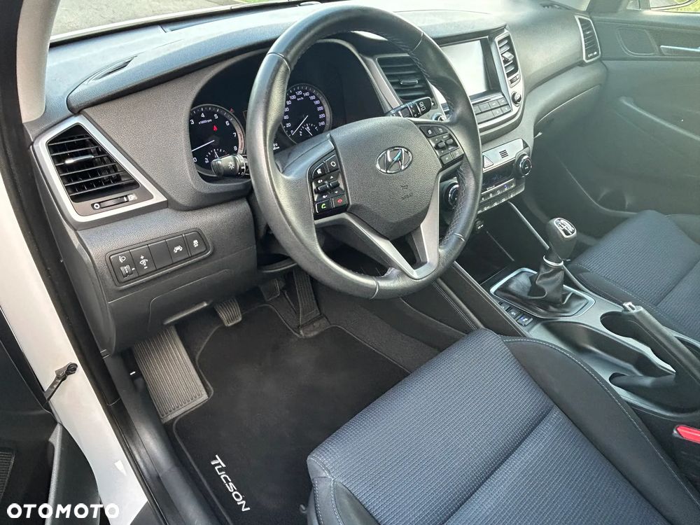 Hyundai Tucson - 10