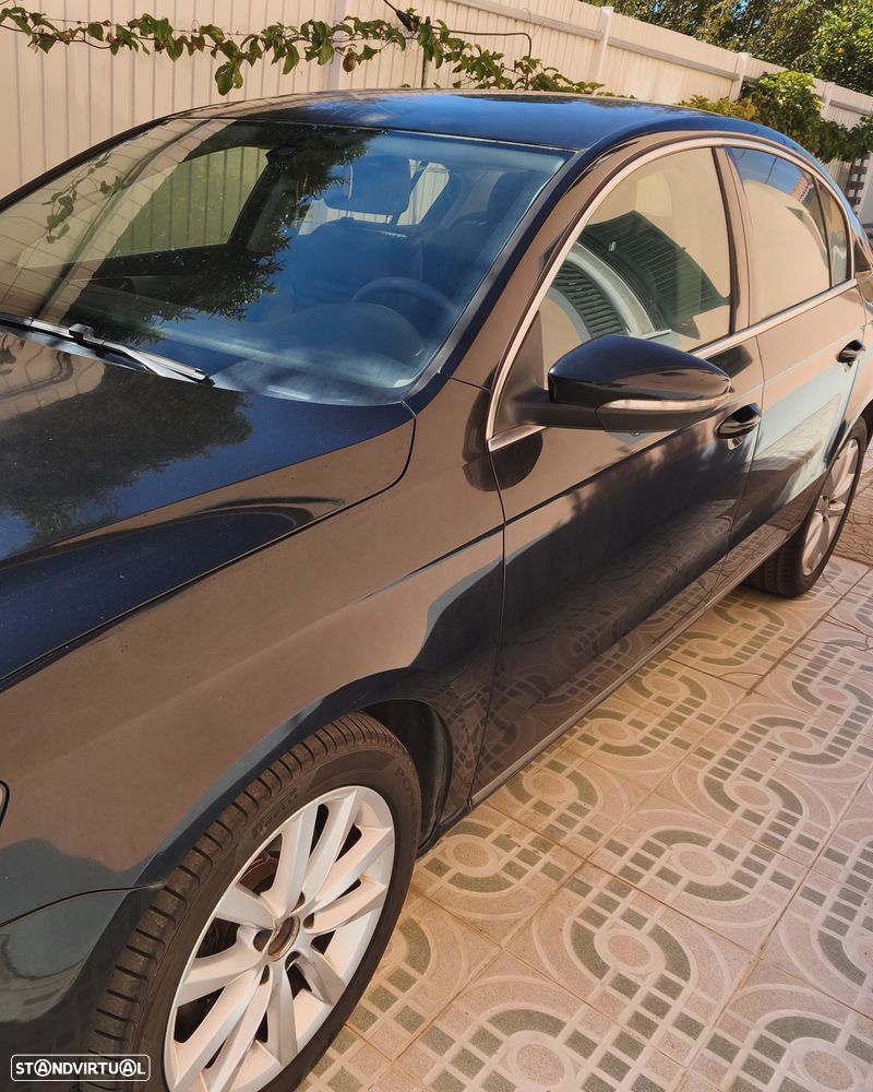 VW Passat - 8