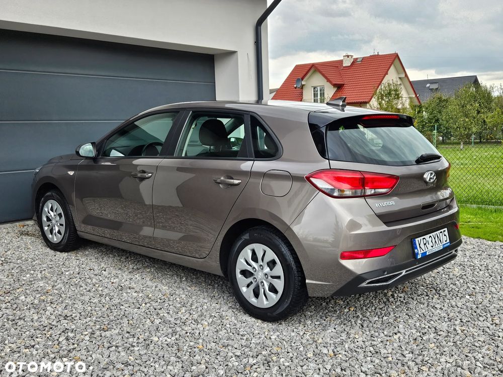 Hyundai i30 1.5 DPI Classic + - 4