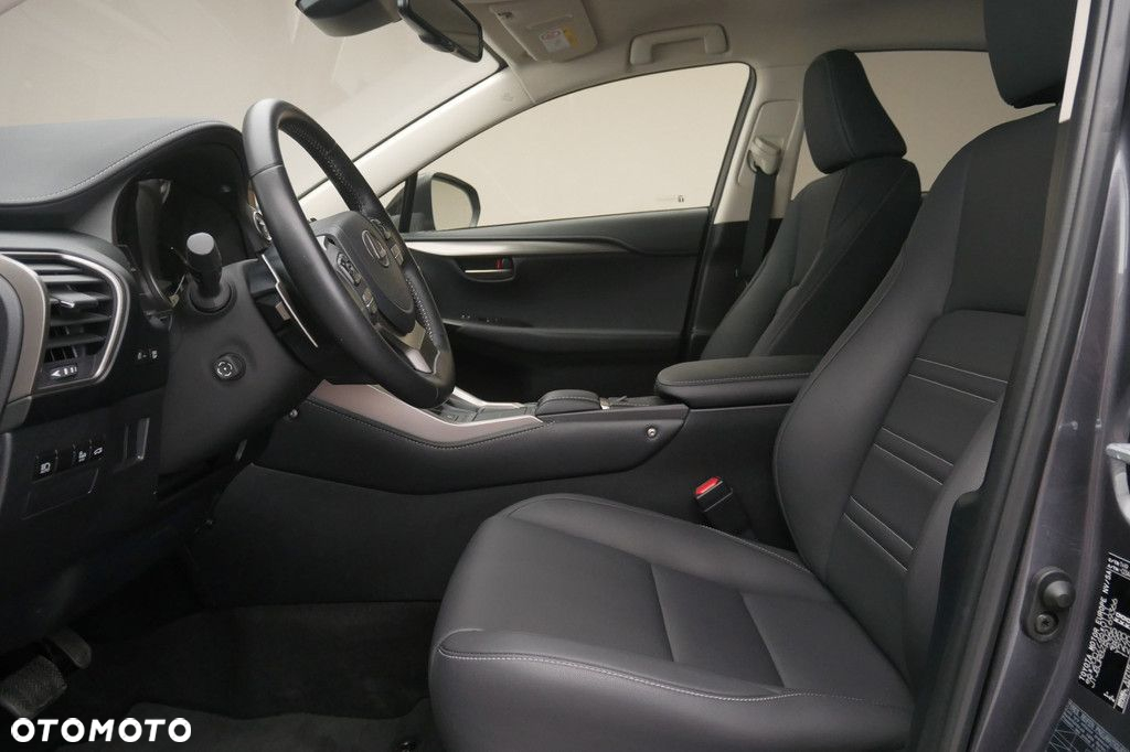 Lexus NX - 12