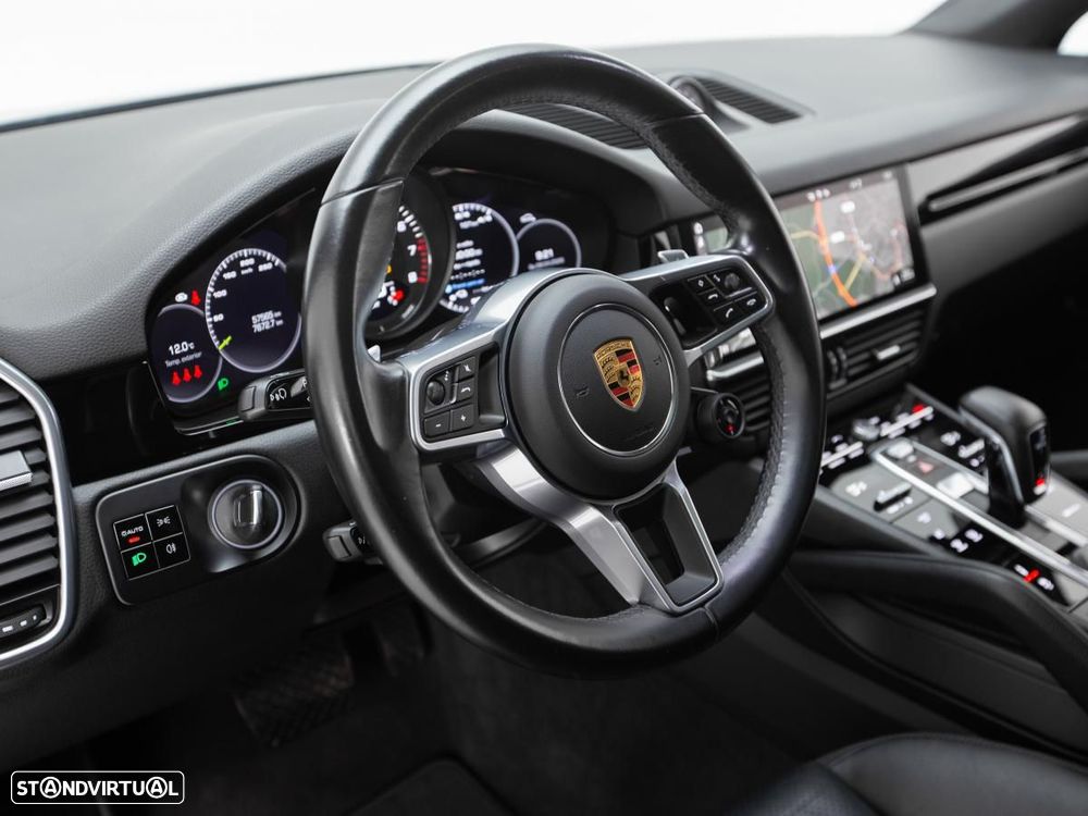 Porsche Cayenne Coupé E-Hybrid - 26