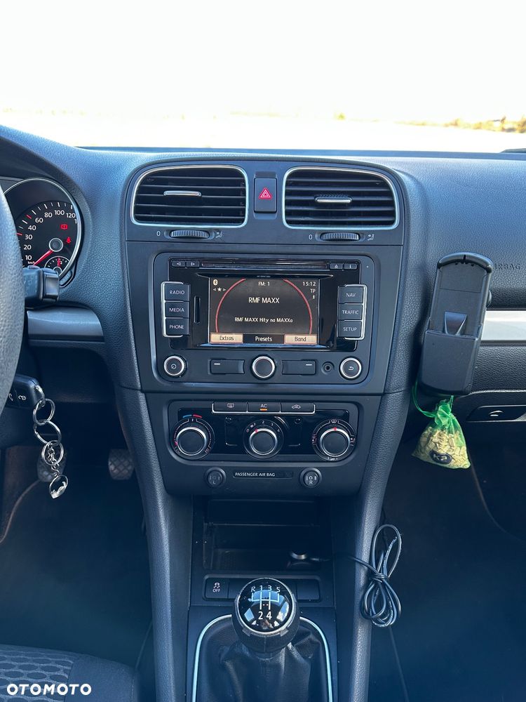 Volkswagen Golf - 18