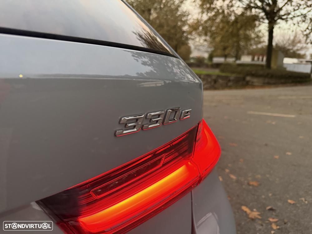 BMW 330 e Touring xDrive Aut. M Sport - 18