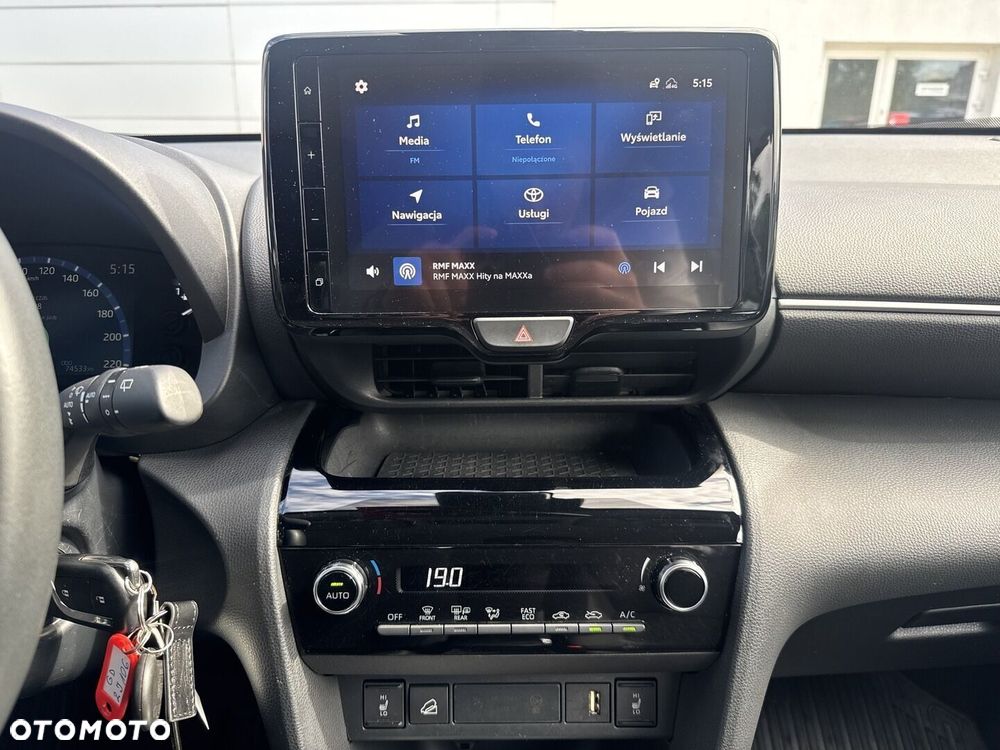 Toyota Yaris Cross Hybrid 1.5 Comfort 4x4 - 17