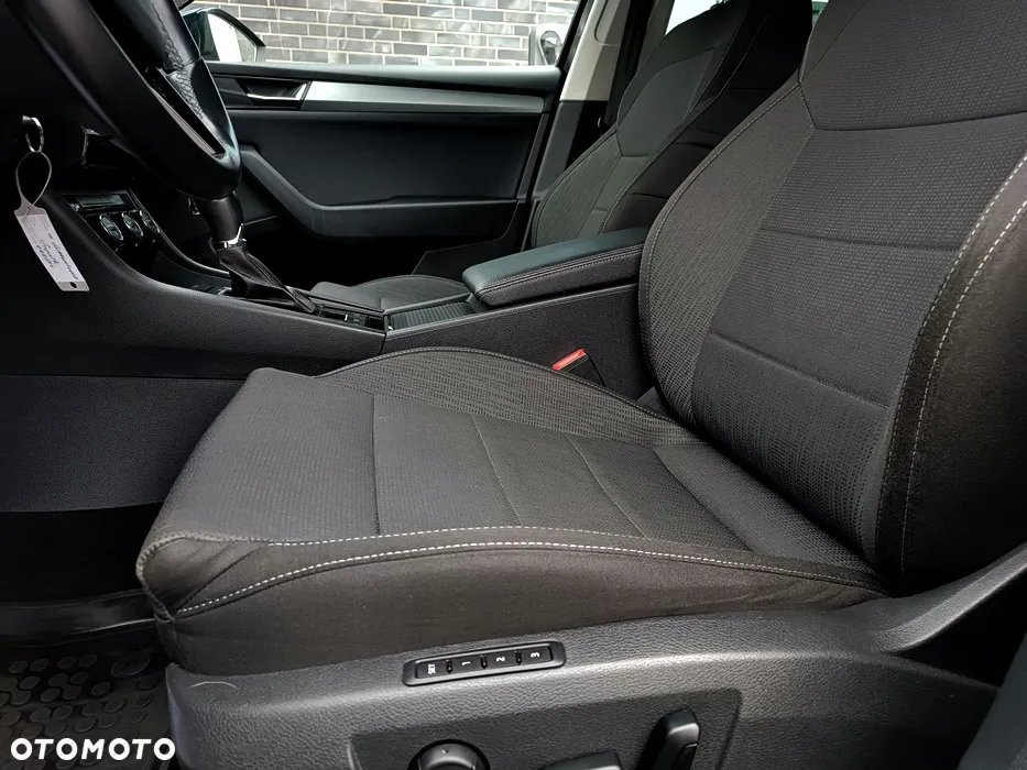 Skoda Superb 2.0 TDI Ambition DSG7 - 20